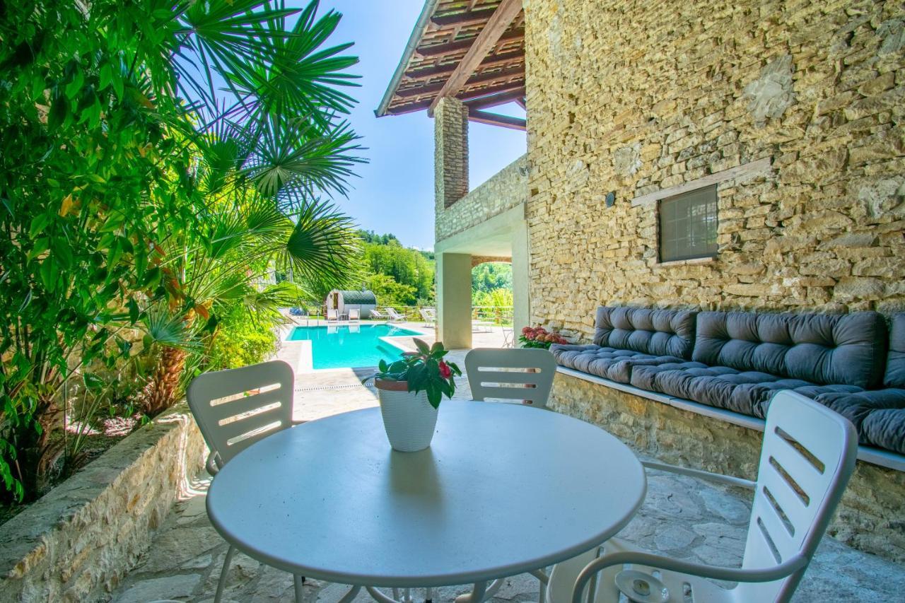 Quattrovigne - Country House Mango Exterior photo